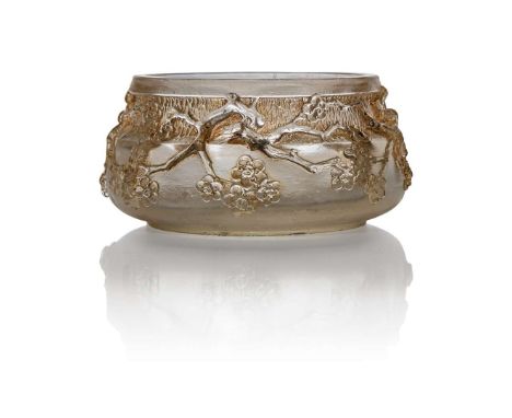  RENÉ LALIQUE (1860-1945) FRISE BRANCHES DE PÊCHER BOWL, CP187 designed 1920cire perdue, sepia stainedwheel-engraved R. LALIQ
