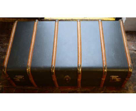 Travelling trunk