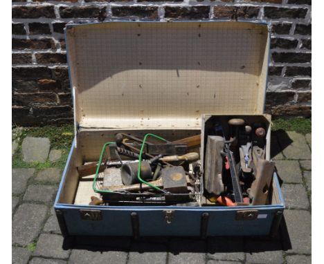 Trunk with hand tools