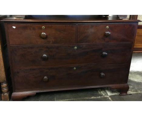 Victorian mahogany chest of drawers with ogee bracket feet W126cm H85cm D57cm