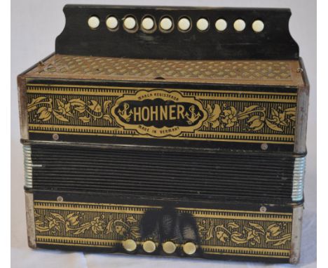 Hohner 10 button squeeze box / accordian