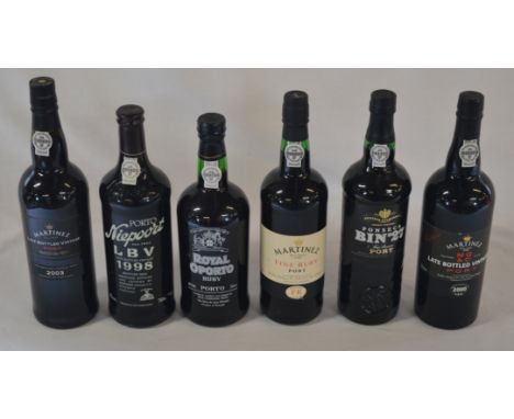 6 bottles of port including Martinez Late Bottled Vintage Port 2003, Porto Niepoort 1998, Royal Oporto Ruby, Martinez Fine Ru