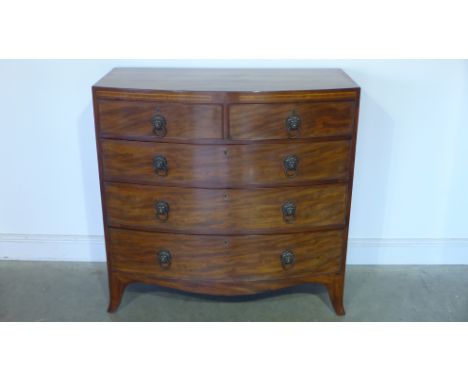 A good quality restored Georgian mahogany bowfronted five drawer chest on splayed bracket feet - Height 103cm x Width 106cm x