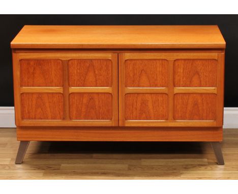 A retro-mid 20th century side cabinet, by Nathan Furniture, rectangular top above a pair of panel doors, outswept legs, 63cm 