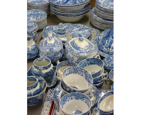 A LARGE & IMPRESSIVE PARCEL OF SPODE ITALIAN TEA, COFFEE & DINNERWARE, approximately ninety pieces