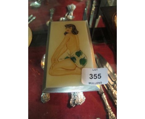 A SILVER ENGINE TURNED AND ENAMEL CIGARETTE CASE