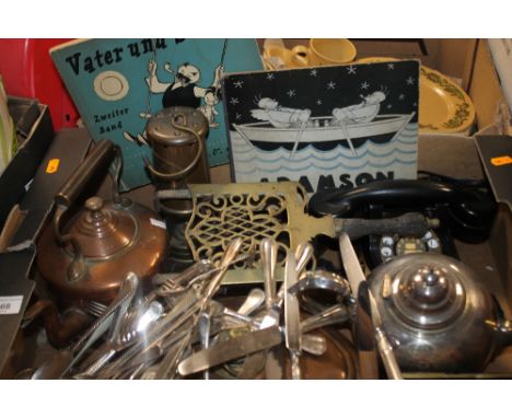 A TRAY OF METALWARE TO INCLUDE A MINER'S LAMP, COPPER KETTLE ETC. TOGETHER WITH TWO GERMAN COMIC BOOKS