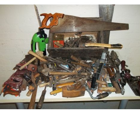 A LARGE SELECTION OF VINTAGE TOOLS