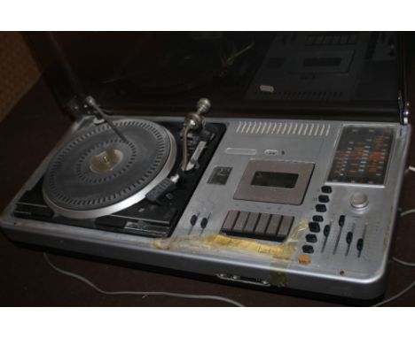 A VINTAGE PRINZSOUND SMC 80 RECORD DECK