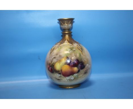 A HAND PAINTED ROYAL WORCESTER VASE F126 SHAPE WITH FRUIT DECORATION, HEIGHT APPROX. 13 CM, SIGNATURE INDISTINCT (damaged top
