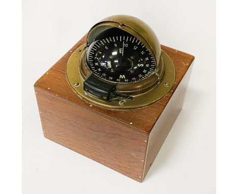 SHIPS COMPASS FOR A YACHT - HENRY BROWN