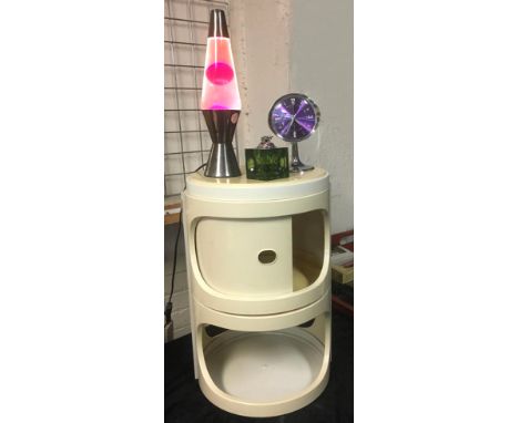1970S CYLINDRICAL RIGID PLASTIC TABLE BY ''FLAIR'' OF THE NETHERLANDS WITH VARIOUS OTHER MID CENTURY ITEMS &amp; A LAVA LAMP
