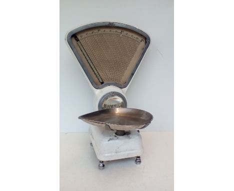 Vintage Avery 3lbs shop scales