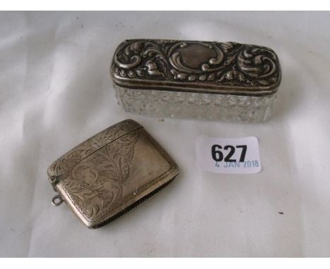 Vesta case lighter. Birmingham 1925 with a silver topped jar. Birm  1905        