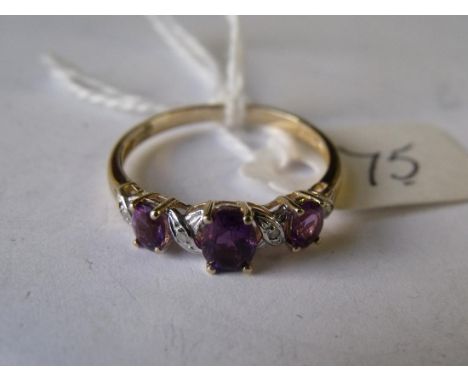 9ct amethyst and diamond five stone ring  approx size 'P'        