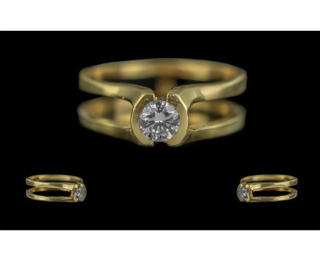 18ct Gold - Excellent Quality Contemporary Single Stone Diamond Set Ring. Marked 750 - 18ct to Interior of Shank. The Round B