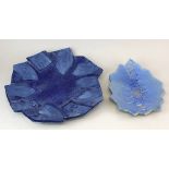 Lebenstedt, Ulrich (geb. Wittlich 1940), zwei Keramikschalen in Blau, mit teils reliefierter