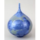Panten, Angelika u. Gerd: Kunstvase, Belgien um 1980, Studiokeramik, heller Scherben, Kugelform