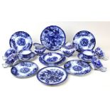 Villeroy & Boch Restservice, Mettlach um 1870, vorwiegend Dekor "India", Porzellan, blauer