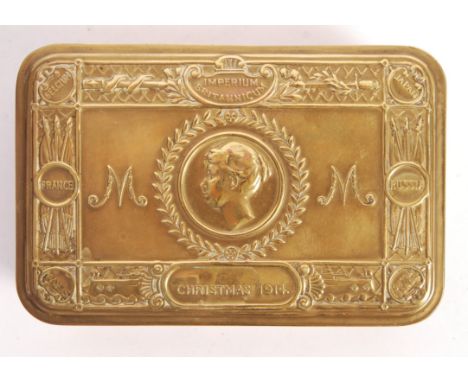 An original WWI First World War Princess Mary brass ' Gift Tin ' from Christmas 1914. Largely very good condition, with no sp