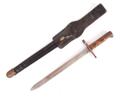 An antique 19th century Italian M1891&nbsp;Mannlicher Carcano rifle bayonet having a wooden hilt grip, steel pommel, side rel