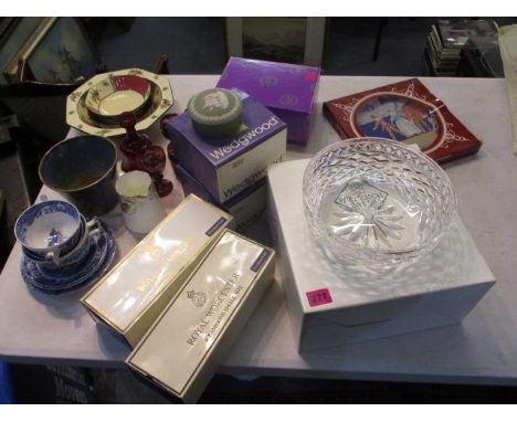 A mixed lot to include ruby glassware, Royal Doulton bowls, Royal Worcester ramekins, Italian Spode and other items 