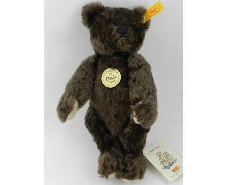 A Steiff 1920 Classic bear.