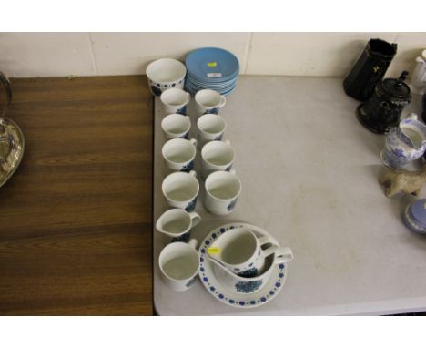 A quantity of J &amp; G Meakin coffeeware