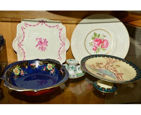 FIVE CERAMIC ITEMS, to include porcelain chamberstick, Dragon scene, a Grimwades lustre bowl (rubbed and chipped), approximat