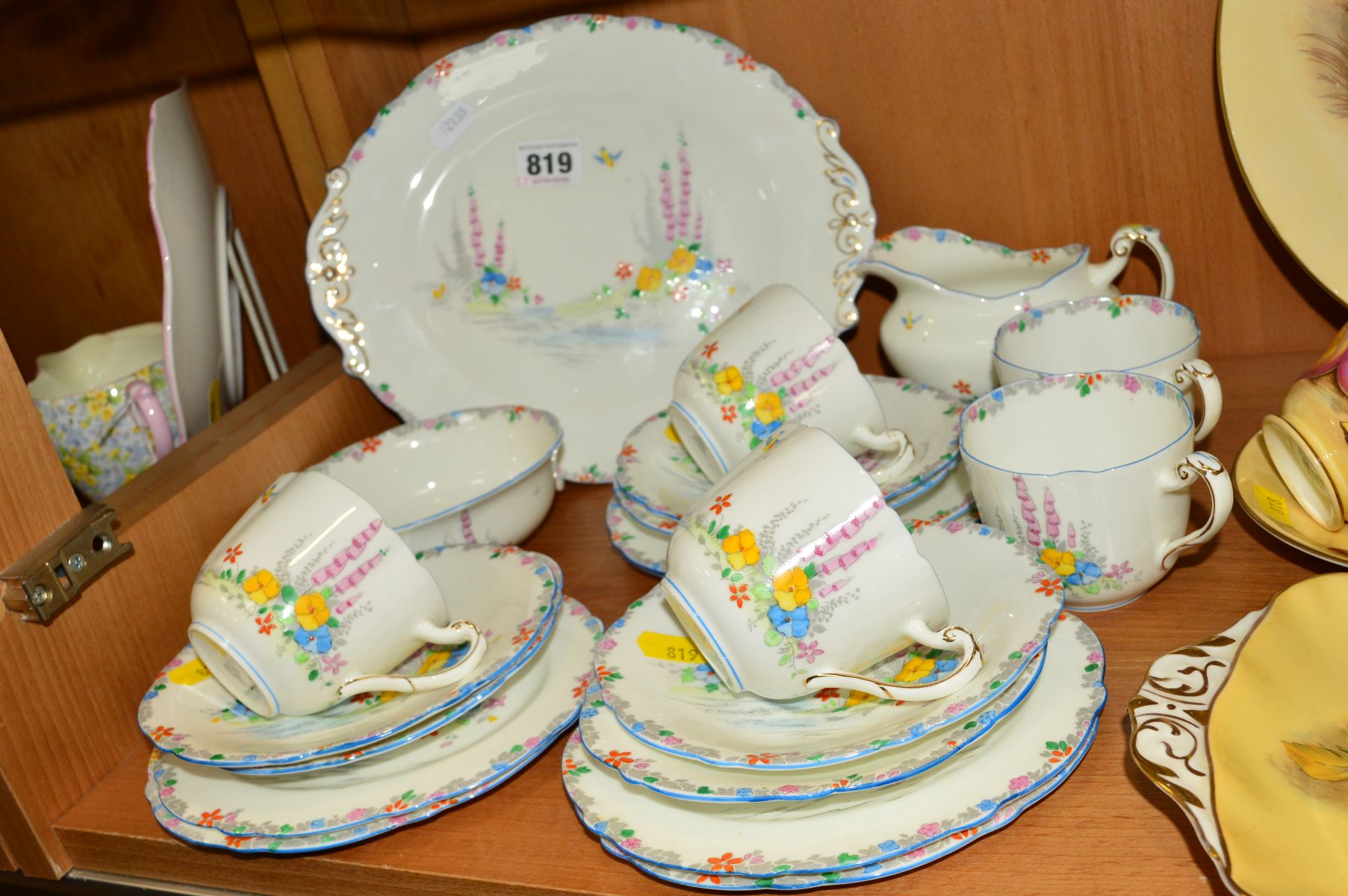 PARAGON FINE CHINA 1930'S 'FOXGLOVE' TEAWARES Rd No 744170, consisting ...