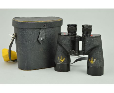 A PAIR OF WWII ERA R.E.L./CANADA MILITARY BINOCULARS, in black leather case, this example is dated 1944, with crows foot arro