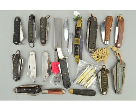 A BOX CONTAINING A COLLECTION OF MILITARY STYLE AND ISSUE PENKNIVES/FOLDING, etc, to include British, French, various makers 