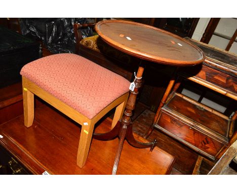 AN EDWARDIAN MAHOGANY CIRCULAR DISH TOPPED TRIPOD TABLE, on outsplayed legs, together with a light oak stool (2)