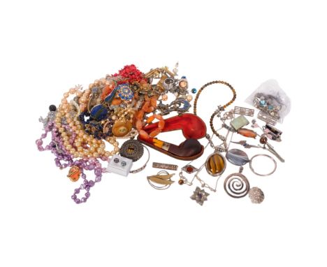 Various jewellery, including large sterling silver tigers eye pendant necklace, silver brooches, christening bangle, costume 