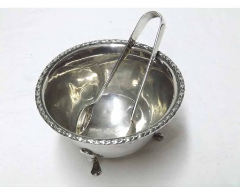 George VI Sugar Bowl of basin form with applied laurel leaf rim supported on three curved feet, 4" diameter, Birmingham 1946 