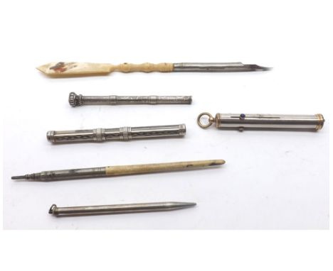 A Mixed Lot of various Vintage Propelling Pencils, Dip Pen etc 