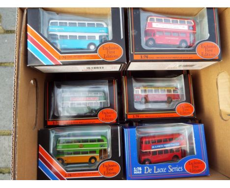 EFE Exclusive First Editions - 18 diecast 1:76 scale model buses and coaches, all appear mint in mint window boxes - Est £40 