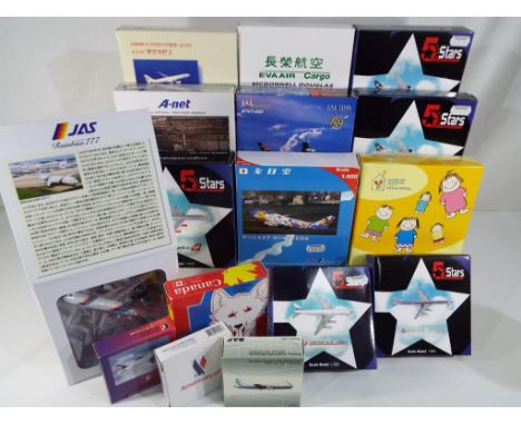 Model Aeroplanes - Fifteen diecast models of commercial airliners, all in 1:500 scale. Models appear mint in original packagi