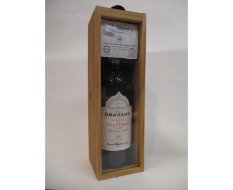 A single bottle of Graham's Quinta dos Malvedos 1999 vintage port, 75cl 