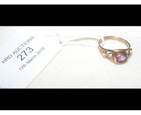 A lady's 9ct gold amethyst ring  CONDITION REPORTsize K approx