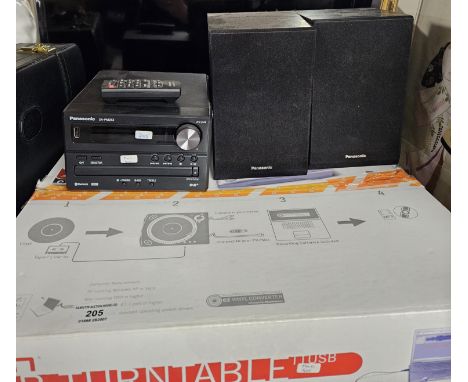 USB TURNTABLE, PANASONIC MINI HIFI SYSTEM WITH REMOTE CONTROL   Condition