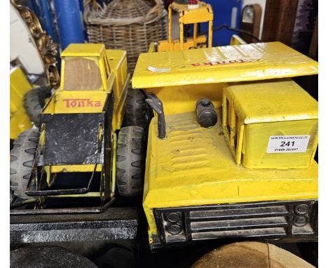 2 LARGE 1970'S METAL TONKA TRUCKS, TONKA METAL FORKLIFT TOYS   Condition