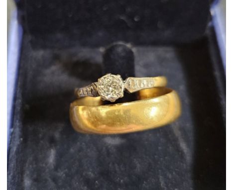 18 CARAT GOLD WEDDING BAND, DIAMOND SOLITAIRE RING ON 18 CARAT GOLD SHANK, WEIGHT APPROX 6 3 GRAMS   Condition