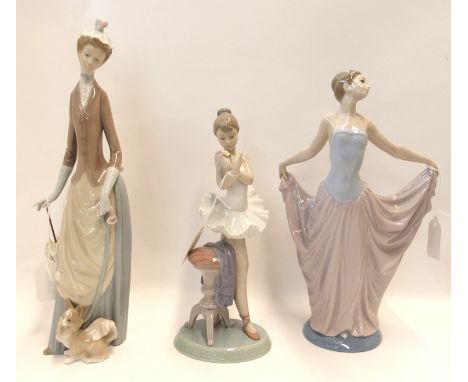 Three Lladro figures including 'For a Perfect Performance', no 7641, designed by Regino Torrijos, Dancer, no 5050 designed by