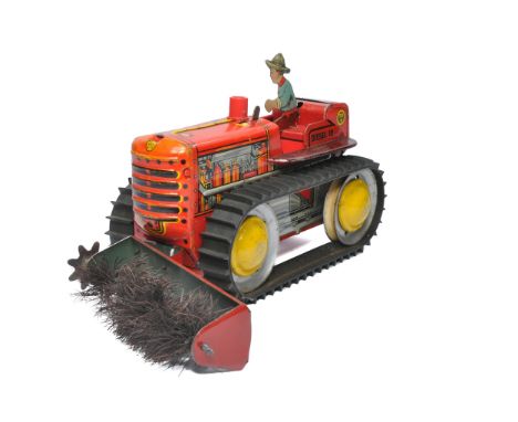 Marx (USA) 13 inch Litho printed Mechanical Tinplate Crawler Tractor with front brush attachment. In good working order. Disp