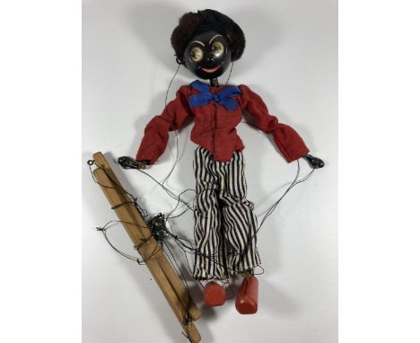 A VINTAGE PELHAM PUPPET IN ORIGINAL BOX 