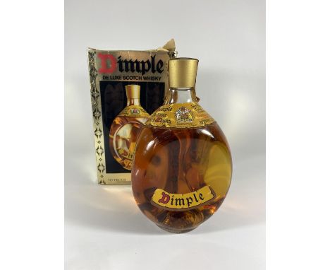 A BOXED DIMPLE DE LUXE SCOTCH WHISKY 70 PROOF 26 2/3 FL.OZS. PROCEEDS TO BE DONATED TO EAST CHESHIRE HOSPICE. 