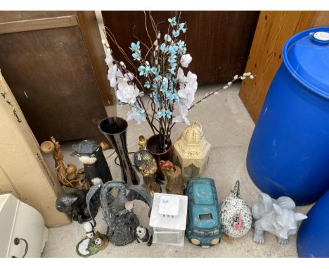 A LARGE ASSORTMENT OF ITEMS TO INCLUDE VASES, FIGURES AND A LAMP ETC 