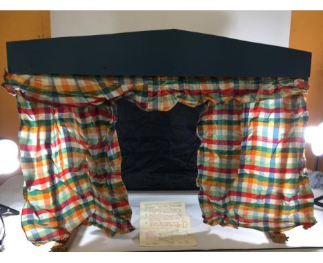 A VINTAGE PELHAM LIGHTWEIGHT PUPPET THEATRE WITH INSTRUCTIONS - MISSING SIDEWINGS 