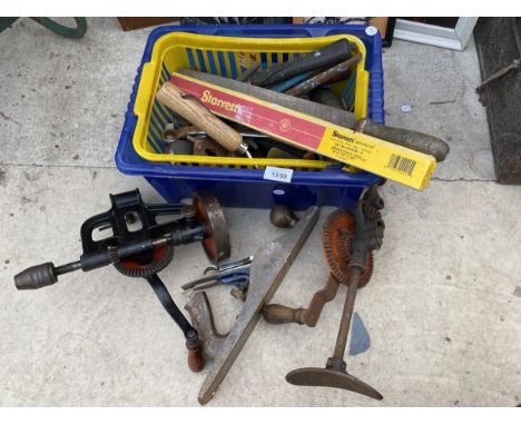 AN ASSORTMENT OF TOOLS TO INCLUDE A WOOD PLANE, TWO BRACE DRILLS AND MALLETS ETC 